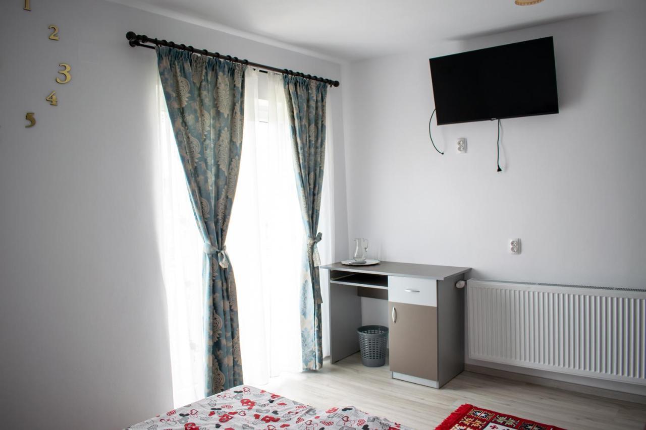 Casa Nevada Hotel Curtea de Argeş Buitenkant foto